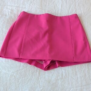 Zara Fuchsia Women's Skorts